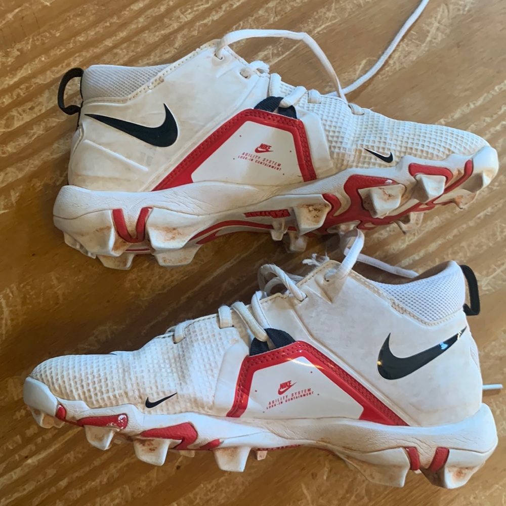 Nike Boys' Alpha Menace 3 Shark BG Football Cleats